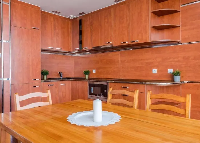 Urbannestgroup_seatowers Apartamento